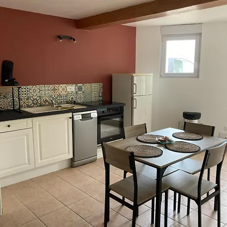 Maison Ideale Pour 2 Personnes, Garage Clos Et Wifi בית נופש *